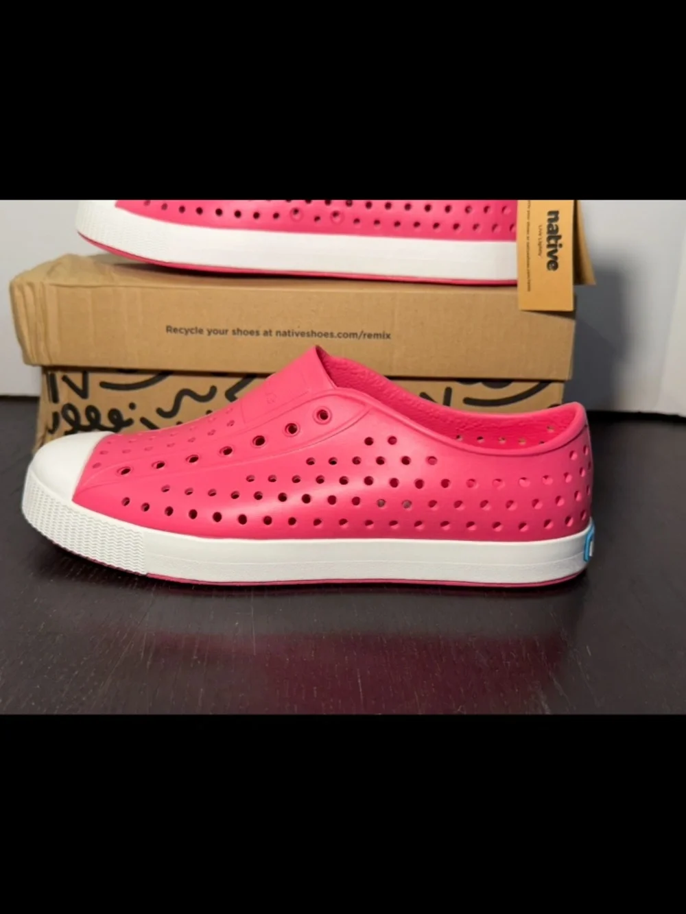 Native Jefferson Shoes Hollywood Pink/Shell White Big Kids US J6/EU 38.5
